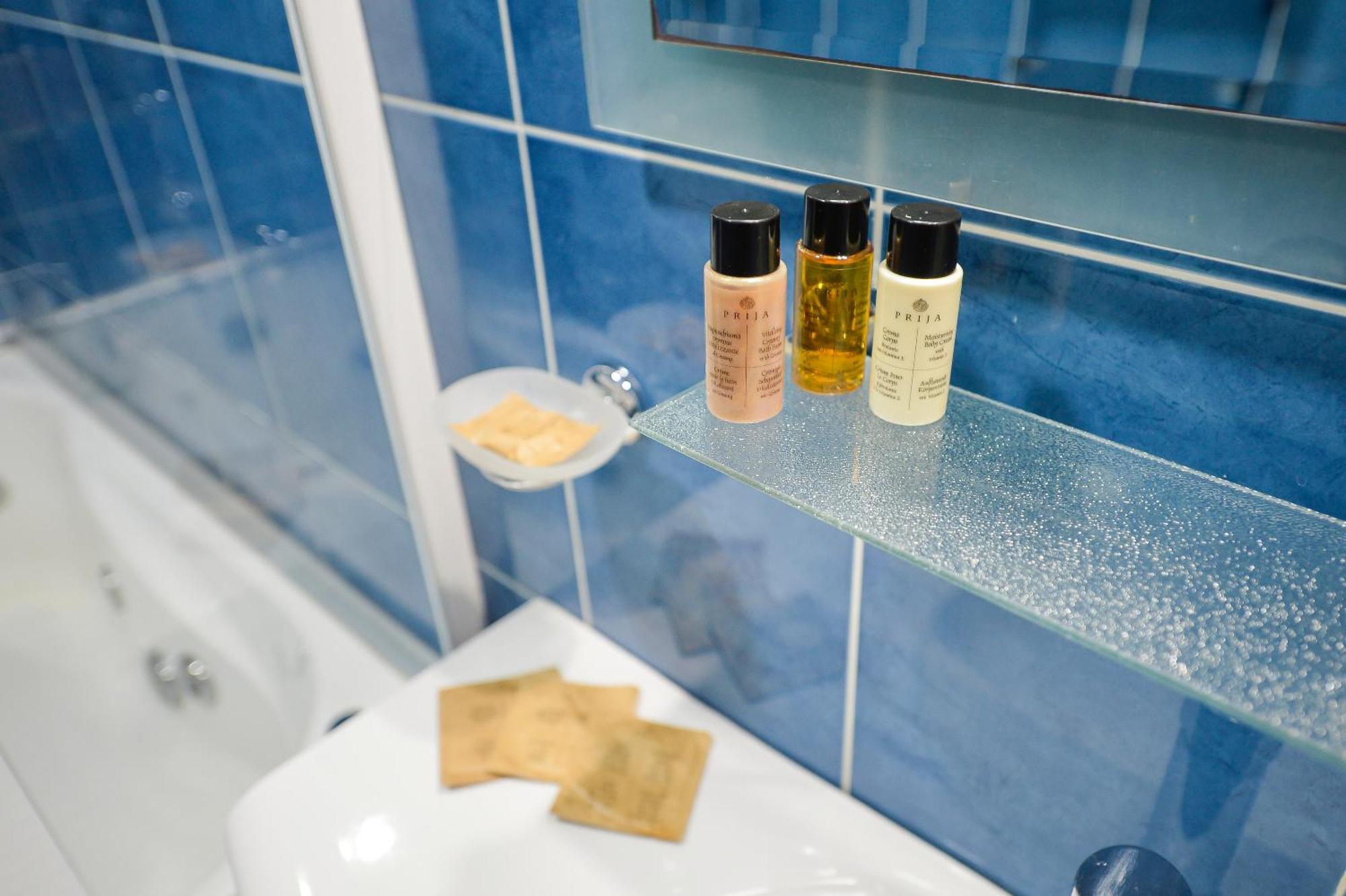 Aura Boutique Hotel バトゥーミ エクステリア 写真