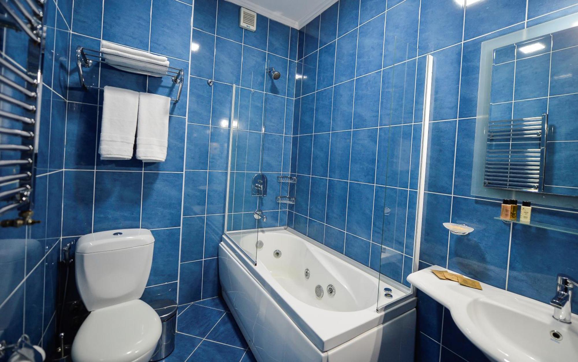 Aura Boutique Hotel バトゥーミ 部屋 写真